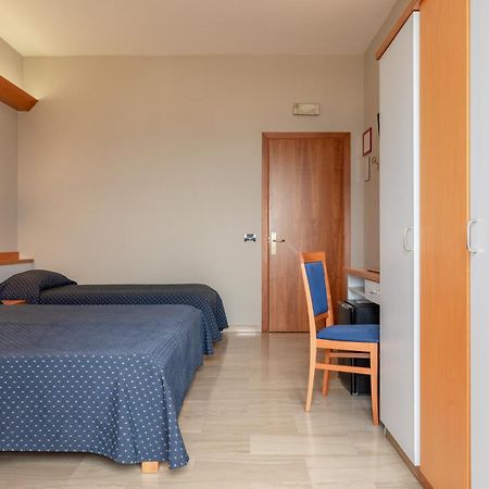 Hotel Touring Falconara Marittima Extérieur photo