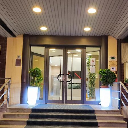 Hotel Touring Falconara Marittima Extérieur photo