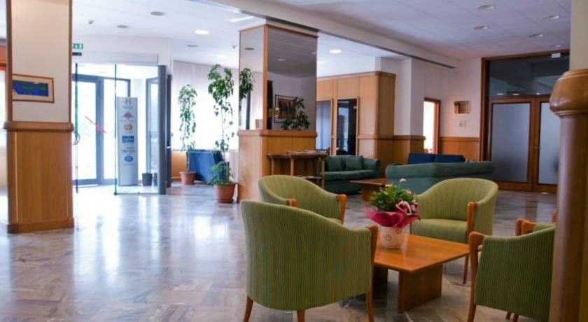 Hotel Touring Falconara Marittima Extérieur photo